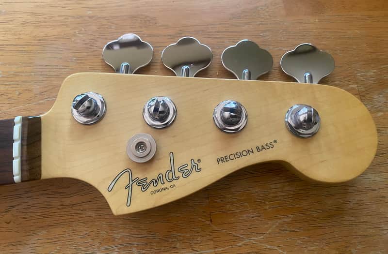 Fender American Pro Precision Bass 2017 loaded image 1