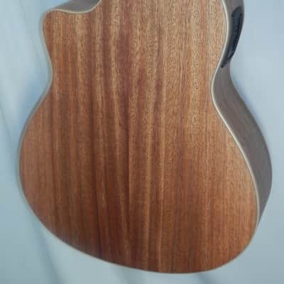 Larrivee LV-03 Bilwara w/ Moon Spruce & Stage Pro Element Venetian Cutaway Acoustic Electric Satin Natural Finish with case New image 14
