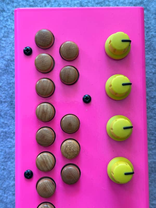 Critter & Guitari Bolsa Bass 2010s - Pink image 1