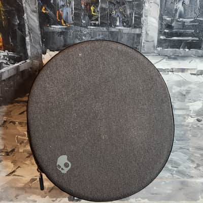 Skullcandy Skullcandy Venue is a wireless, over-ear headphone 2015 - Black image 3