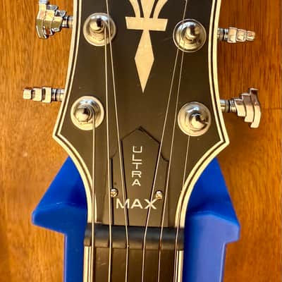 Hagstrom Ultra Max with Hard Case image 4