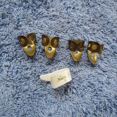 Dunlop Metal Fingerpicks And National Thumb Pick 4 Dunlop .0225 Fingerpicks & 1 Small National Thumbpick image 2
