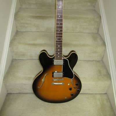 Gibson ES-335 With Classic Pickups 1998 - Tobacco Burst image 1