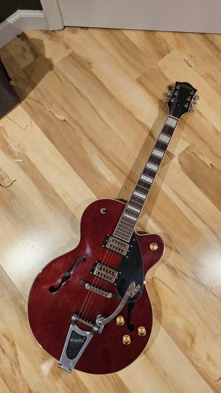 Gretsch G2420T Streamliner with Bigsby 2024 - Walnut image 1