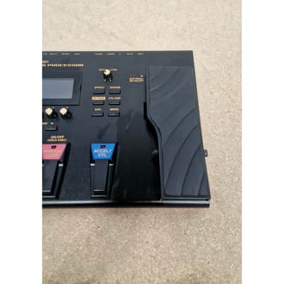 Boss GT-100 - Multi-Effects Pedal - Excellent w/ power supply image 2