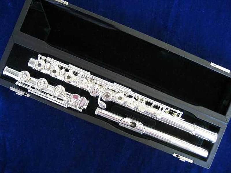Mint Open Box Pearl PF-665RBE Open-Hole Flute, Silver Head; with Case image 1