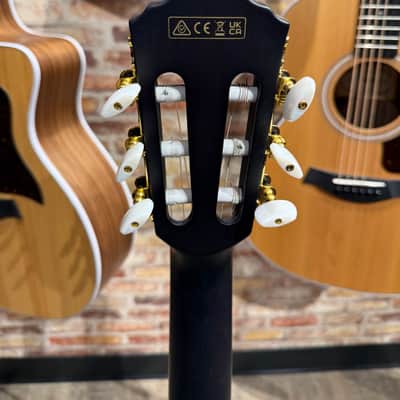 Ibanez Tim Henson Signature - Transparent Black image 8