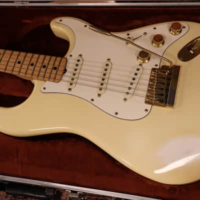 Fender 1980 The Strat Olympic White Gold Hardware OHSC image 14