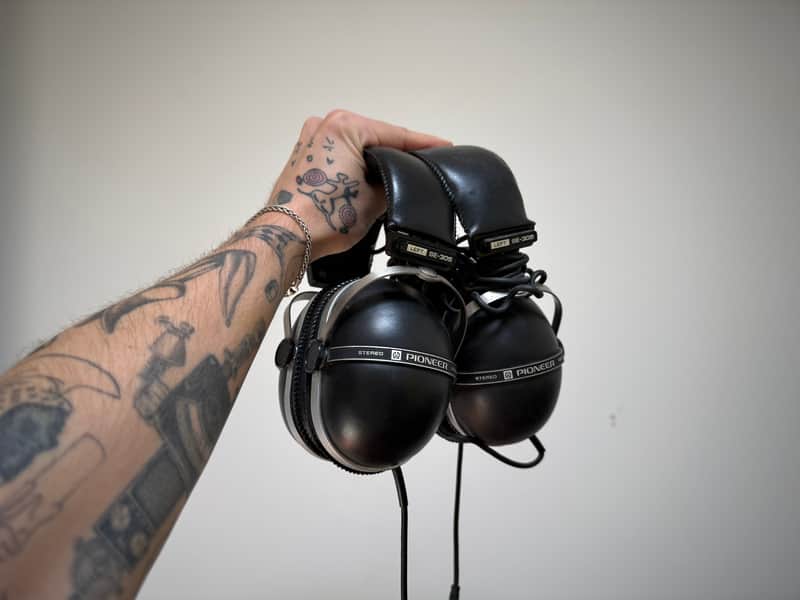 Vintage headphones image 1