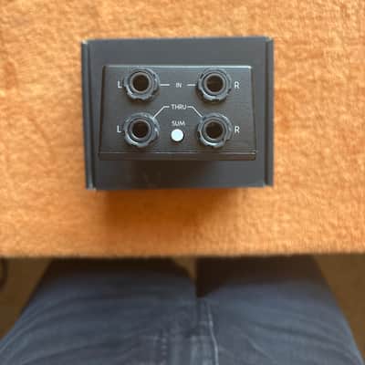 Walrus Audio Canvas Stereo Dual Line Isolator Direct Box 2022 - Present - Black w/ Rainbow Graphic image 2
