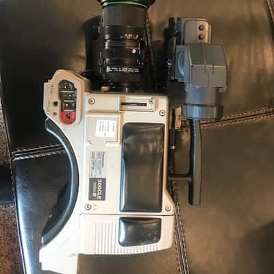 Panasonic WV-F300 300 CLE CCD III Color Video Camera image 5