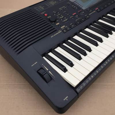 Yamaha PSR 630 XG Synthesizer Arranger Piano Keyboard image 2
