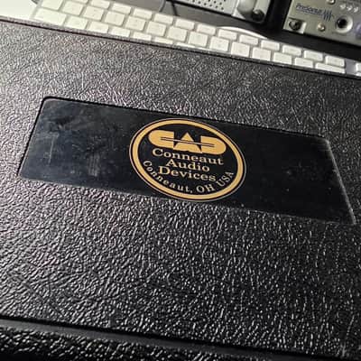 CAD Equitek E200 Large Diaphragm Multipattern Condenser Microphone 1990s - Black image 4