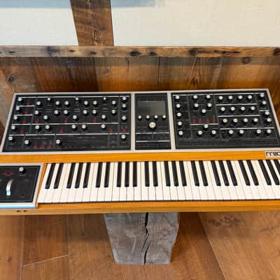 Moog One 8-Voice 61-Key Polyphonic Analog Synthesizer 2018 - Present - Black/Ash