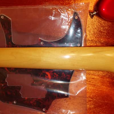 Fender American Vintage Hot Rod '70s Jazz Bass 2014 - Candy Apple Red image 8