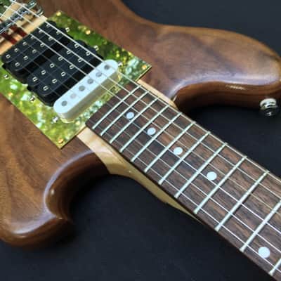 Jerry Garcia Walnut Wolf 2022 - Natural image 1