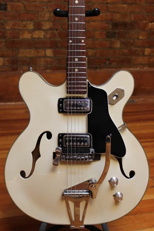 Domino Silverhawk 1960s White image 1