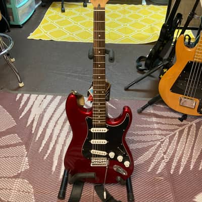 Squier Affinity 2006 - Red image 3