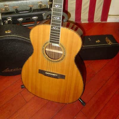 2000 Larivee OM-10 Natural MINT w/ Original Case image 2