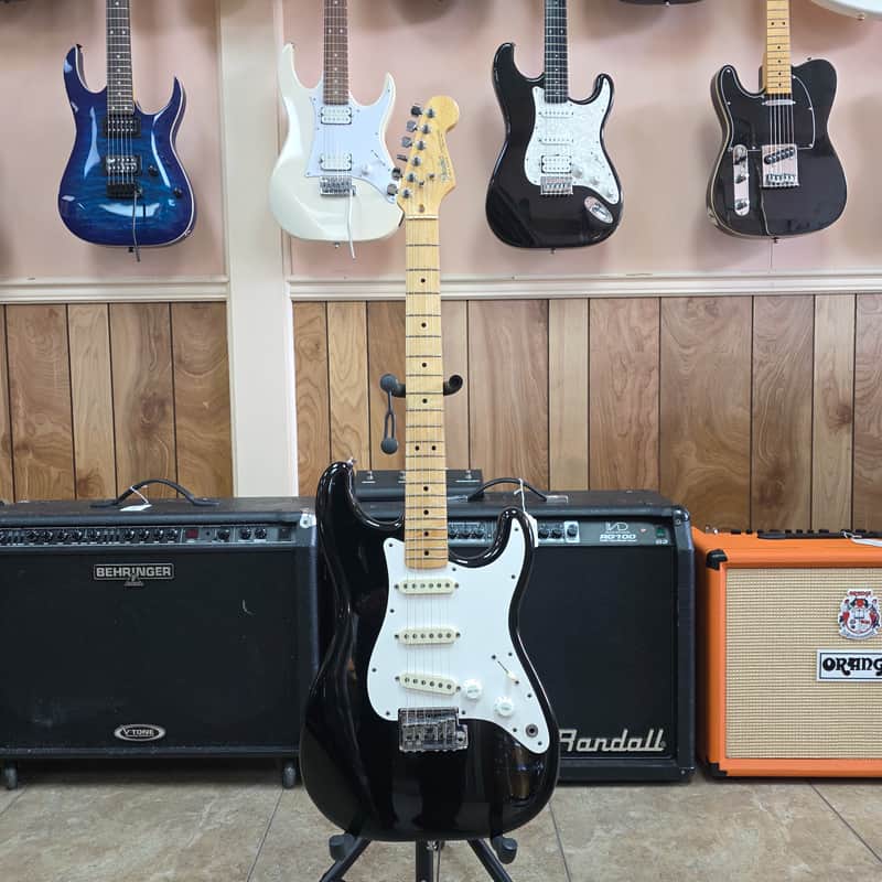 Fender Standard Stratocaster (2-Knob) with Maple Fretboard 1983 - 1984 - Black image 1