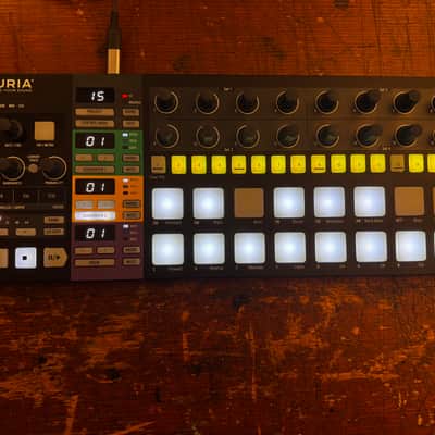 Arturia BeatStep Pro Black Edition — Controller & Sequencer w/ Box + MIDI Adapters