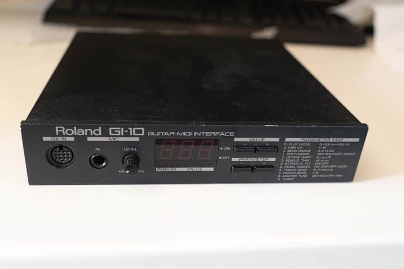 Roland GI-10 10 Guitar MIDI Interface mid 90s - Black image 1
