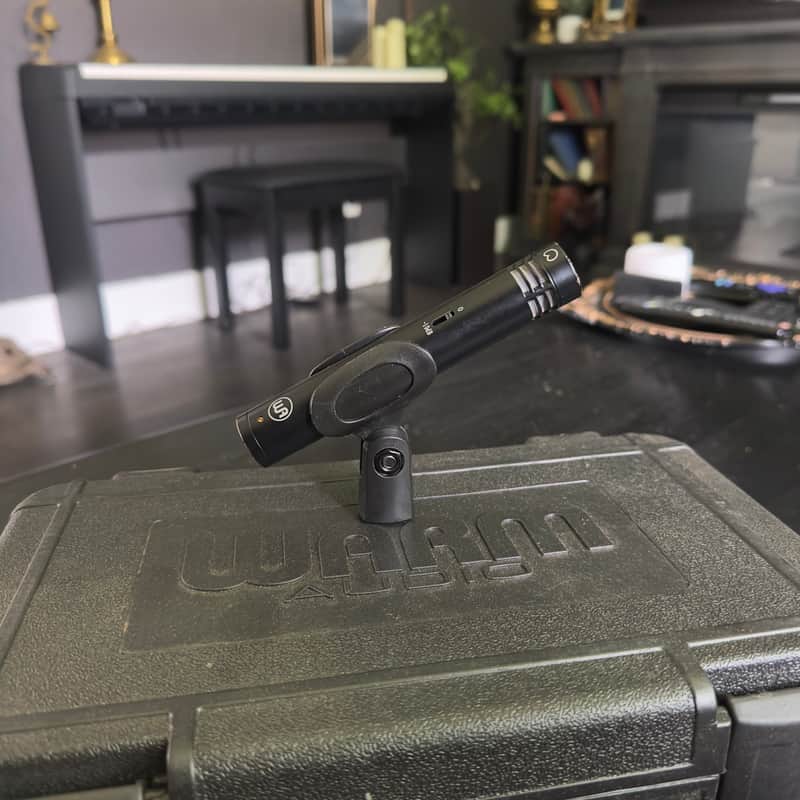 Warm Audio WA-84 Small Diaphragm Cardioid Condenser Microphone 2019 - Present - Black image 1