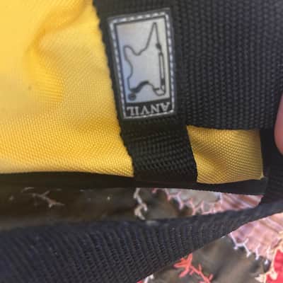 Alembic branded messenger bag 90’s - Yeller image 4