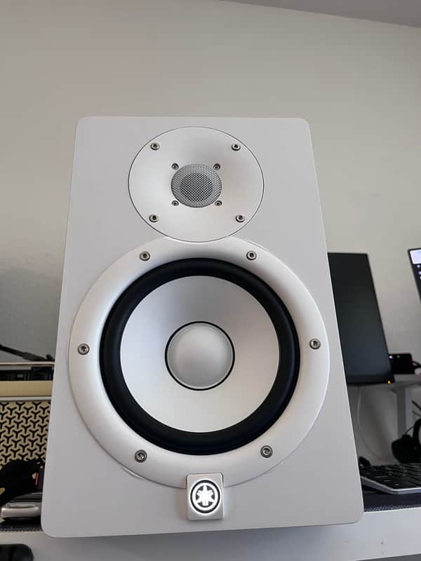 Yamaha HS7 6.5" Powered Studio Monitor (Single) 2015 - Present - White image 1