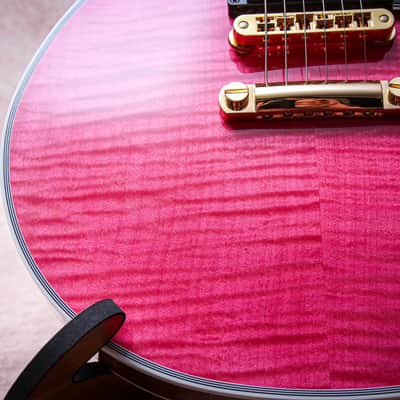 GIBSON USA Custom Shop Dealer Select Les Paul Custom AAA+ "Trans Pink + Ebony" (2026) image 9