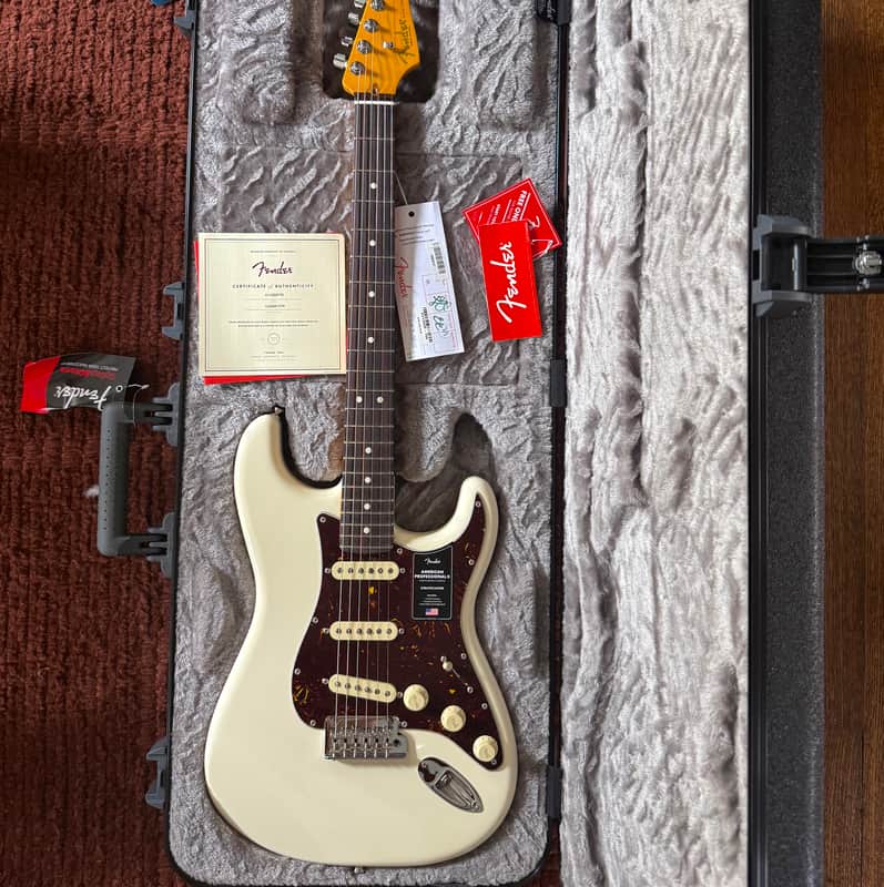 Fender American Professional II Stratocaster Present - Olympic White