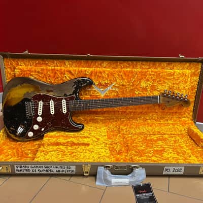 Fender Custom Shop Limited Roasted 1961 Stratocaster Super Heavy Relic Aged Black Over 3 Color Sunburst 2022 image 10