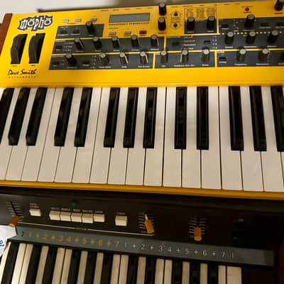 Dave Smith Instruments Mopho 32-Key Monophonic Synthesizer 2011 - 2016 - Yellow with Wood Sides image 5