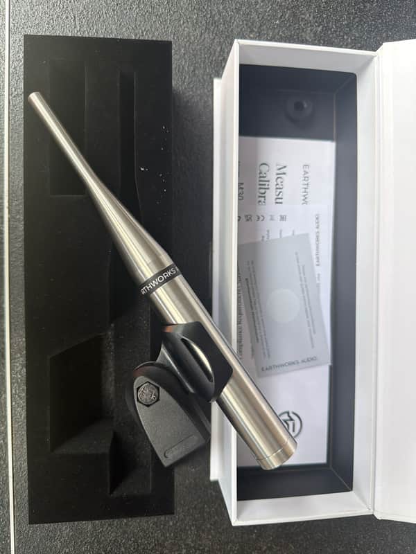 Earthworks M30 Omnidirectional Measurement Microphone 2010s - Silver image 1