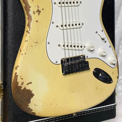 NEW! Fender Custom Deluxe Strat Heavy Relic - Aged Vintage White - Matching Peg Head - Authorized Dealer - 7.25lbs - G06378 image 7