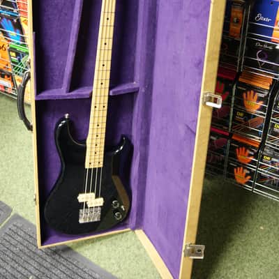 Vox 3504 Standard Bass guitar in black - made in Japan image 19
