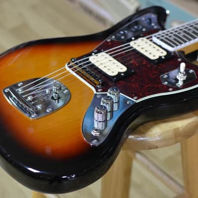 Fender Kurt Cobain Jaguar, 3-Colour Sunburst, Rosewood - Incl Hard Case image 3