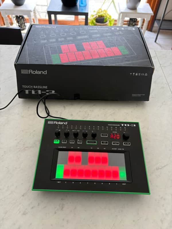 Roland AIRA TB-3 Touch Bassline Synthesizer | Reverb Australia