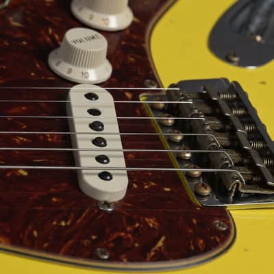 Fender Custom Shop Stratocaster 1963 Heavy Relic Graffity Yellow Tortoise Pickguard image 14