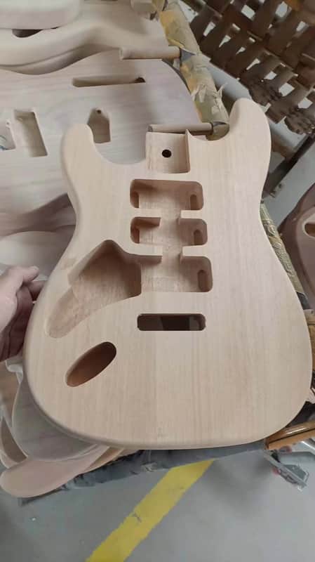 Lefthand Mahogany Guitar Body image 1