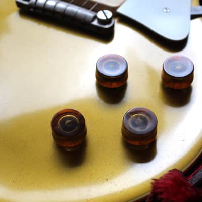 GIBSON "1952/53 Les Paul Standard Goldtop Refinished and Wraparound conversion, new pickuard and wraparound bridge"HARDCASE image 13