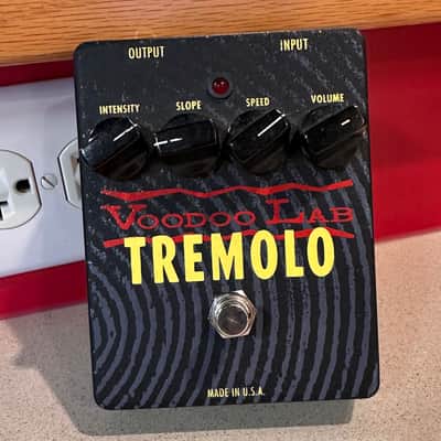 Voodoo Lab Tremolo Pedal | Reverb