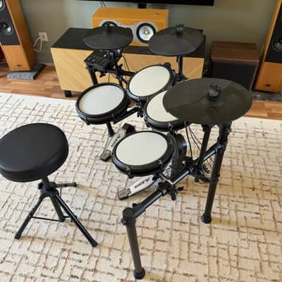Alesis Nitro Max Kit Electronic Drum Set 2023 - Present - Black image 4