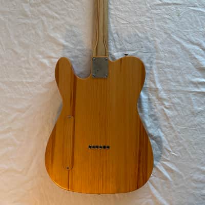Electric Guitar - Reclaimed Pine T-Style - Gladstone - 150 image 4