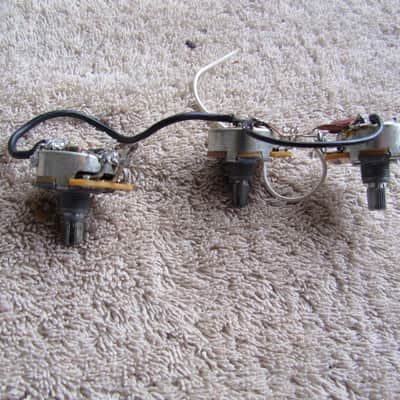 Non Fender 1 Meg Potentiometers Set Of 3 Potentiometers USA Made 1 Meg Value image 3