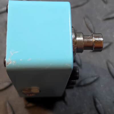 Mooer E7 Synth 2020 - Blue Synthesizer image 6