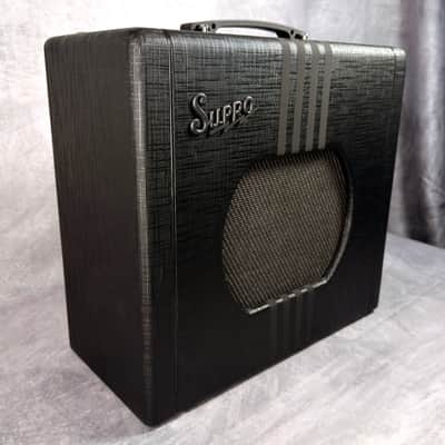 Supro Delta King 10 1x10 5W Tube Guitar Combo Amp image 2