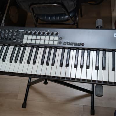 Novation  Keystation 61 mk2 & équipements