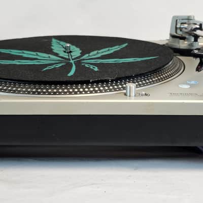 Vintage Technics SL-1200MK2-M Turn Table, 1981, w/GenzBenz Road Case image 6