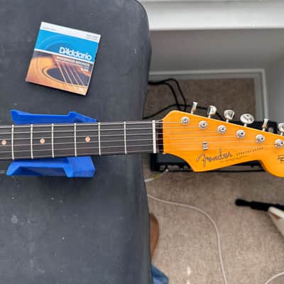 Fender American Vintage II '61 Stratocaster 2022 - Fiesta Red image 9